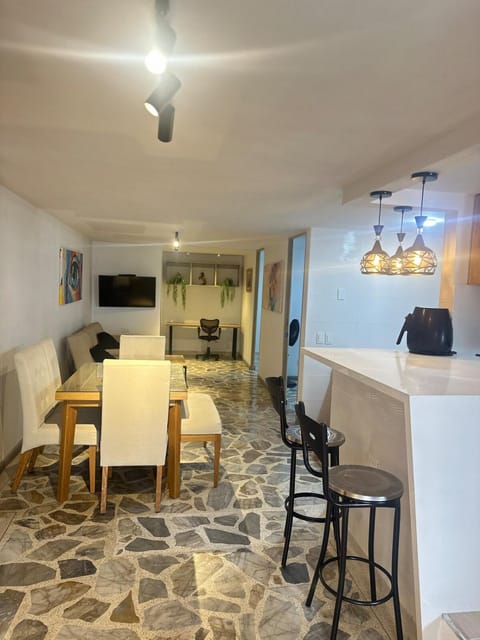 TV and multimedia, Kitchen or kitchenette, Living room, Seating area, Dining area