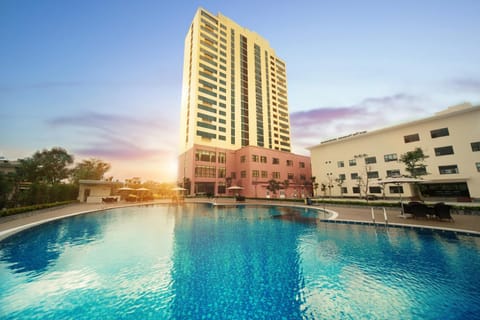 Swimming pool, Swimming pool