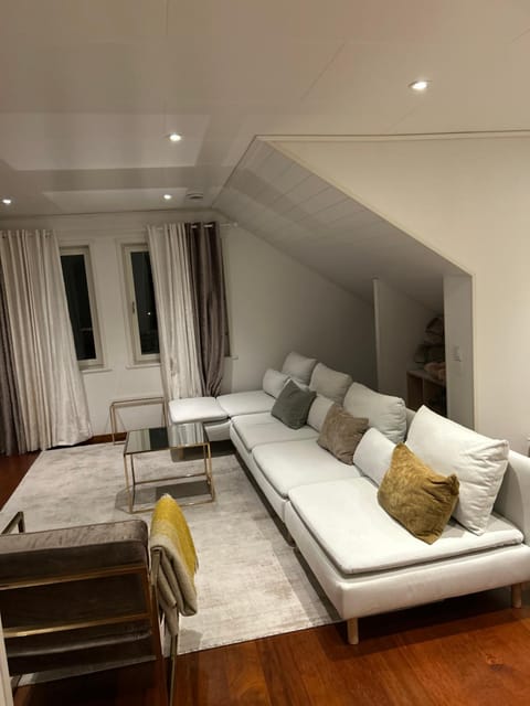 Modern villa near city & nature Villa in Gothenburg