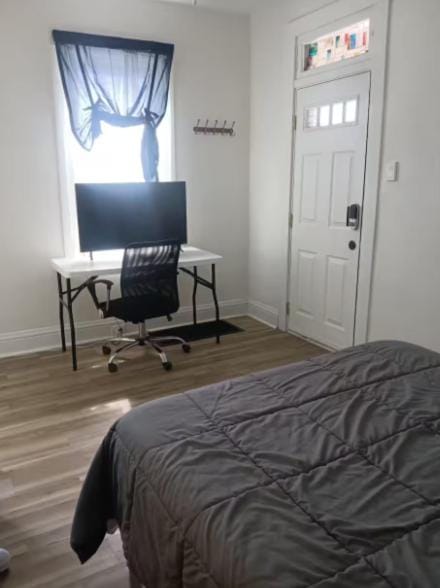 Guest House Bed and Breakfast in Mckees Rocks