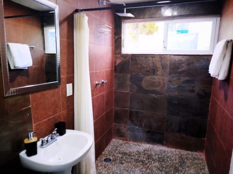 Shower, Bathroom, towels