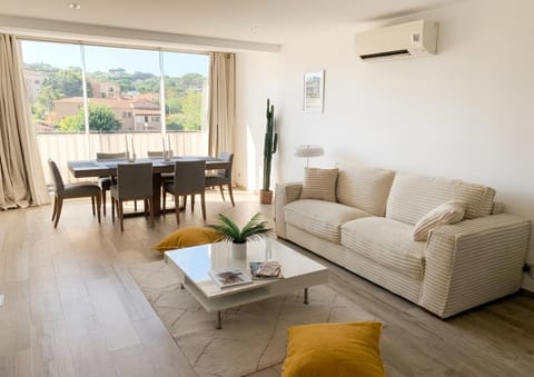 View (from property/room), Living room, Dining area, air conditioner
