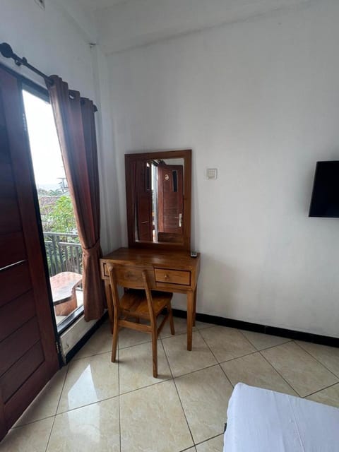 Canggu 77 Guest House Bed and Breakfast in North Kuta