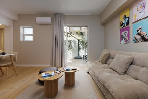 Balcony/Terrace, Living room