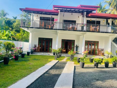 Garden, Garden view