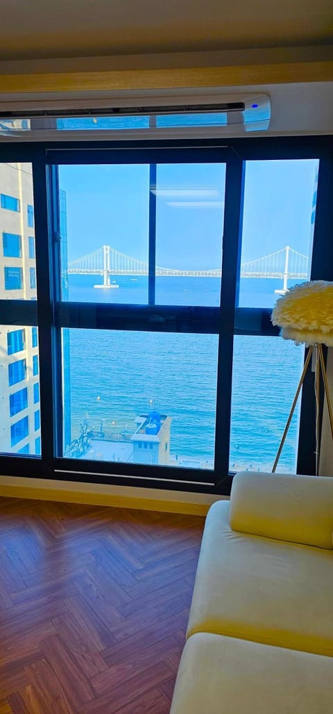 Living room, Sea view