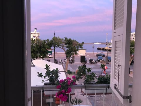 View (from property/room), Balcony/Terrace