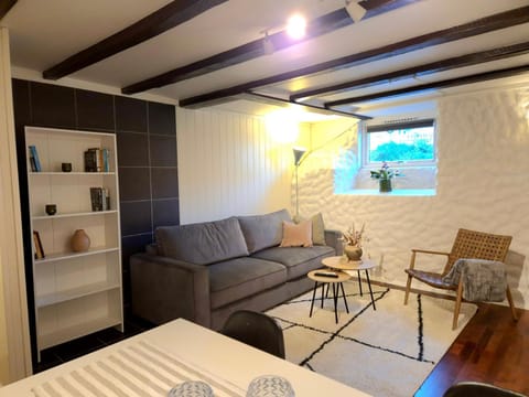 Cozy downstairs apartment in Tromsø Apartment in Tromso