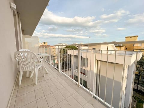 Day, Natural landscape, Seasons, Time of day