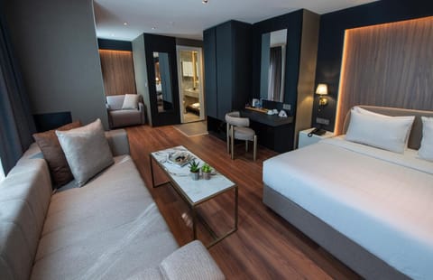 Bed, TV and multimedia, Photo of the whole room, Bedroom, wardrobe
