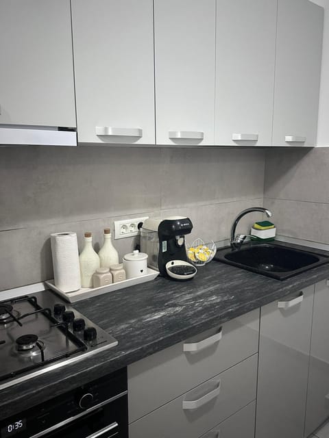 Coffee/tea facilities, minibar