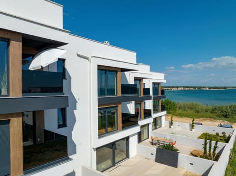 Property building, Facade/entrance, Off site