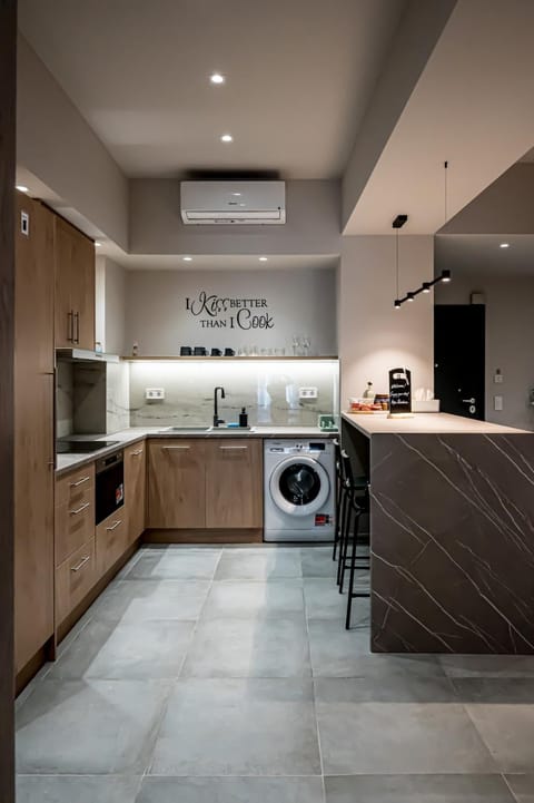 Shiny Santorini Apartment Apartment in Pireas