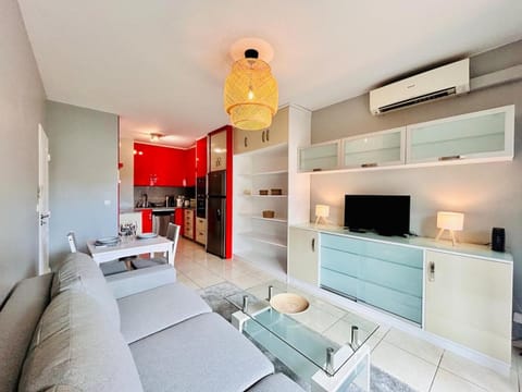 Sweet Riviera - Deck & Bfast - 5 min walk to Monaco Apartment in Monaco