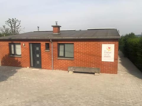 Le Coeur sur la Main Country House in Wallonia, Belgium