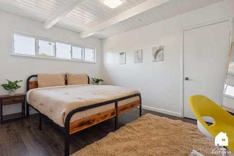 UC Proximity - Cozy City Stay - Free Parking Spot Apartment in Berkeley
