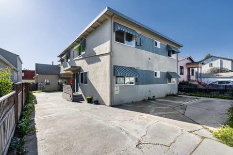 Chic Abode In Central Berkley Apartment in Berkeley