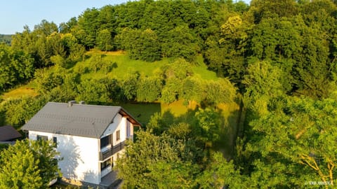 Spring, Natural landscape, Garden view, Quiet street view