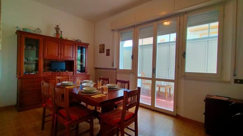 Appartamento quadrilocale 50 mt DAL MARE Taunus Vacanze cod 498 Apartment in Marcelli