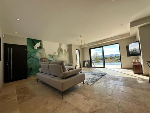 Villa Panorama - Piscine & Vue panoramique Villa in Saint-Maximin-la-Sainte-Baume