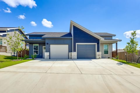 2 Mi to Downtown Temple Newly Built Townhome! House in Temple