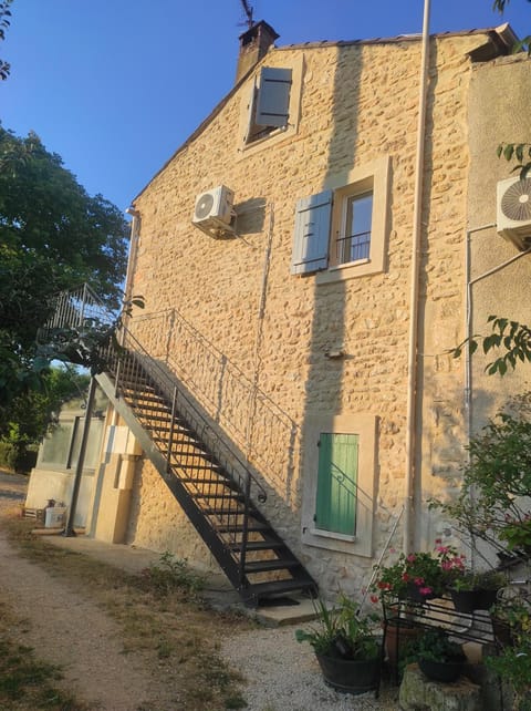 Les Tilleuls Apartment in Bonnieux