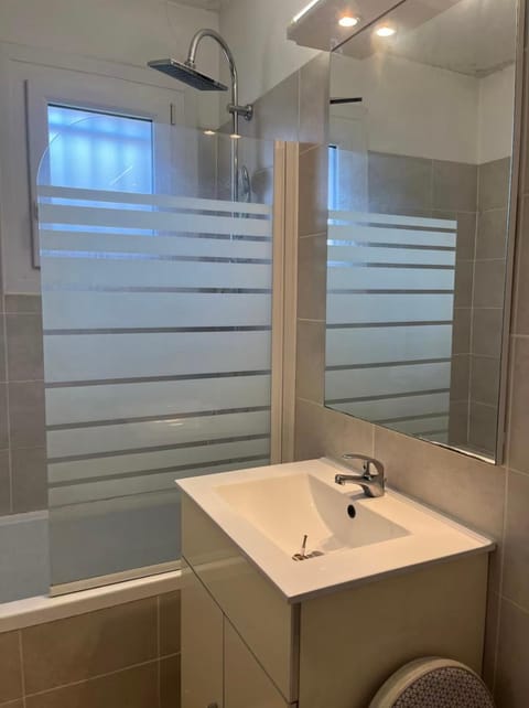 Super Studio à proximité de Genève Apartment in Saint-Julien-en-Genevois