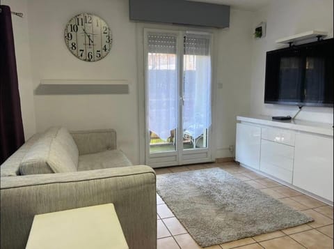 Super Studio à proximité de Genève Apartment in Saint-Julien-en-Genevois