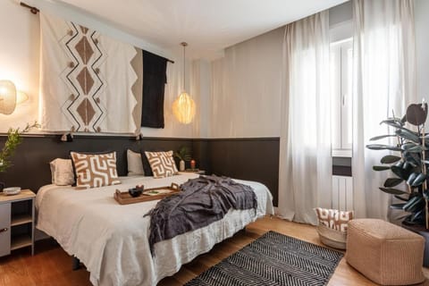 Zillah - 2 bedrooms in Azca Apartment in Madrid