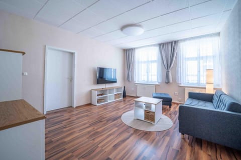 Living room, Photo of the whole room