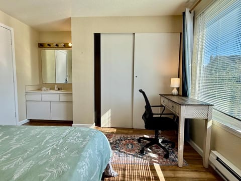 Private Room by UW Vacation rental in University District