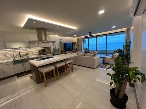 Living room, dishwasher, kitchen
