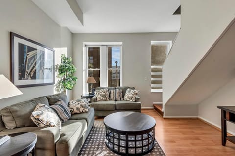 715a - Settle into Soulard 4 beds 2 full baths House in Saint Louis