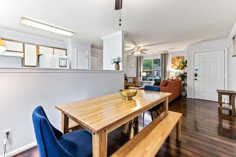 20 Mins from the Airport- Sunny Soling Hideaway House in Savannah