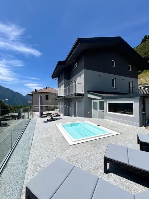 Patio, Swimming pool