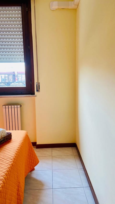 EJ Station Corner Apartment in Verona