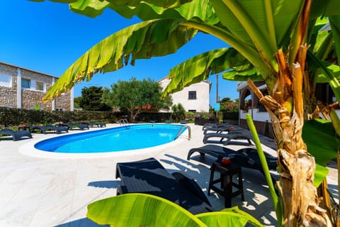 Dorothealy Apartments with Garden and Pool Apartment in Novalja