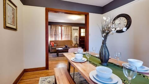 Dock&Volleyball! Near Downtown - Citron and Sassy House in Savannah