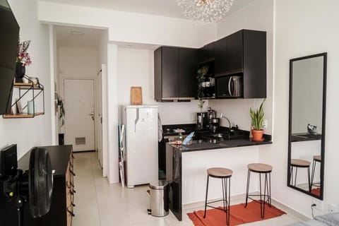 Kitchen or kitchenette, Dining area, stove