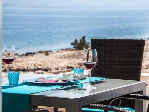 Food and drinks, Sea view, Sea view
