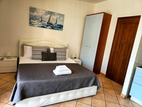 Bed, wardrobe