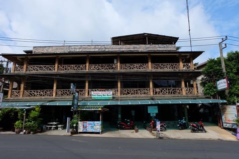 Property building, Facade/entrance, Lobby or reception