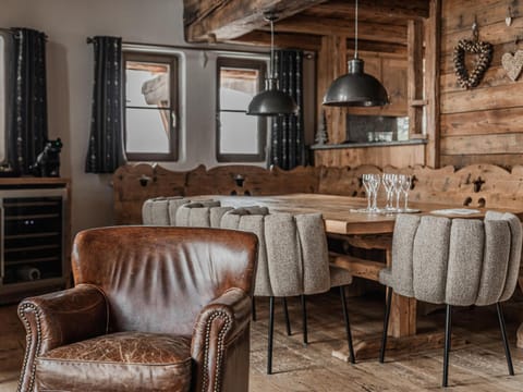 Chalet montagnard avec hammam et cheminée à Val-d'Isère - FR-1-844-19 Chalet in Val dIsere