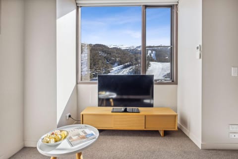 Living room, Seating area, Mountain view