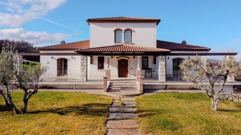 Property building, Garden