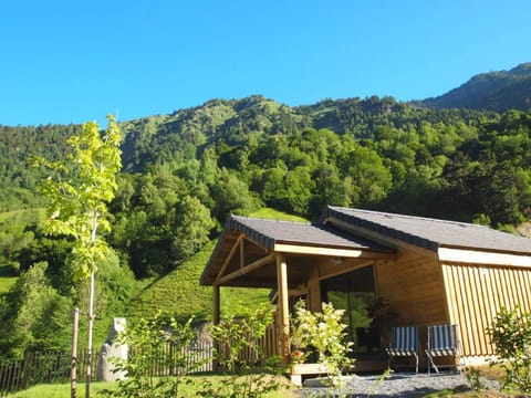 Balcony/Terrace, Garden view, Mountain view, River view
