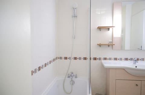 Shower, Bathroom, Bath