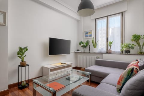 Communal lounge/ TV room, TV and multimedia, heating