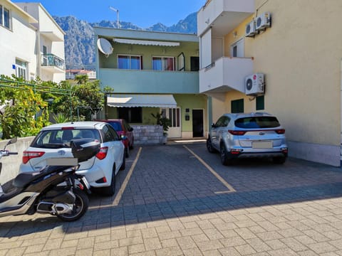 Apartmani CVJET Apartment in Makarska