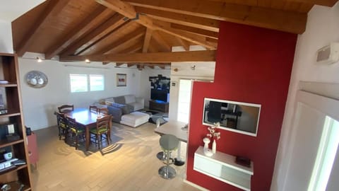 TV and multimedia, Kitchen or kitchenette, Living room, Seating area, Dining area, pet friendly